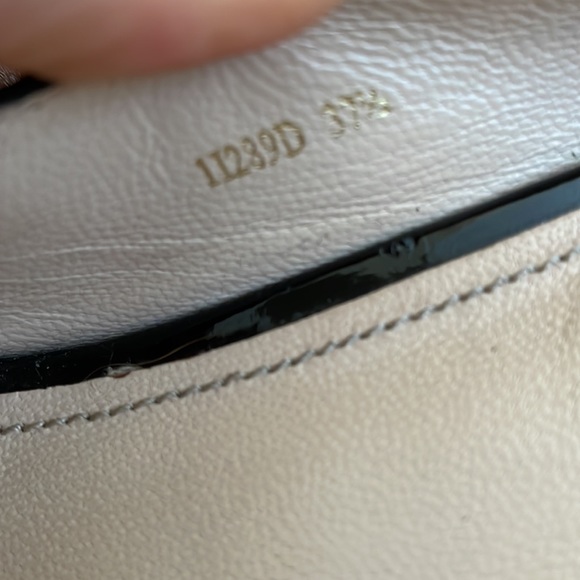 Prada round toe patent leather pumps - Picture 8 of 8